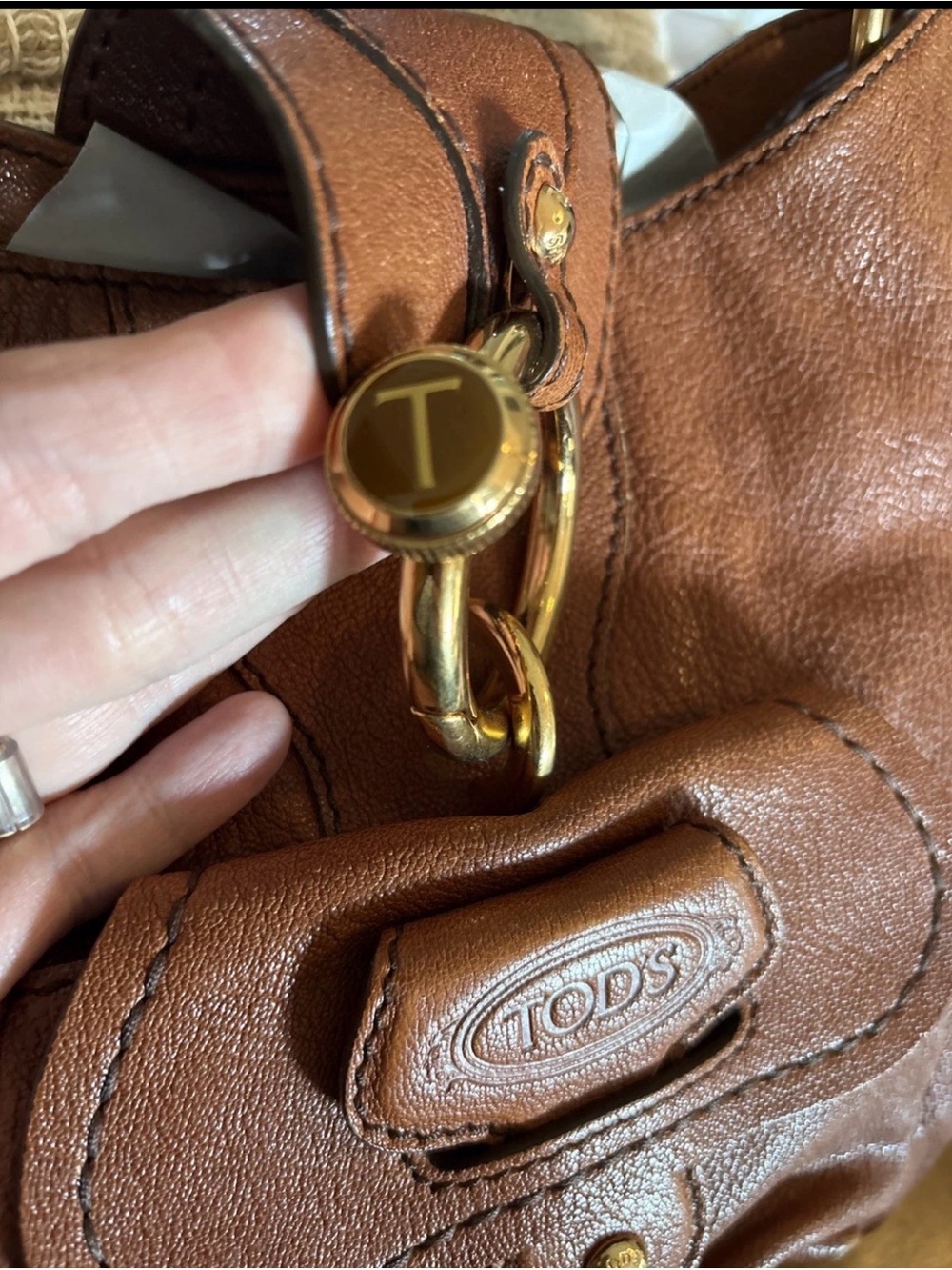 Tod's PEGGY Hobo Brown Grained look Leather Satchel with Gold Hardware - Picture 7 of 17